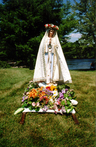 Mary by River.jpg (52216 bytes)